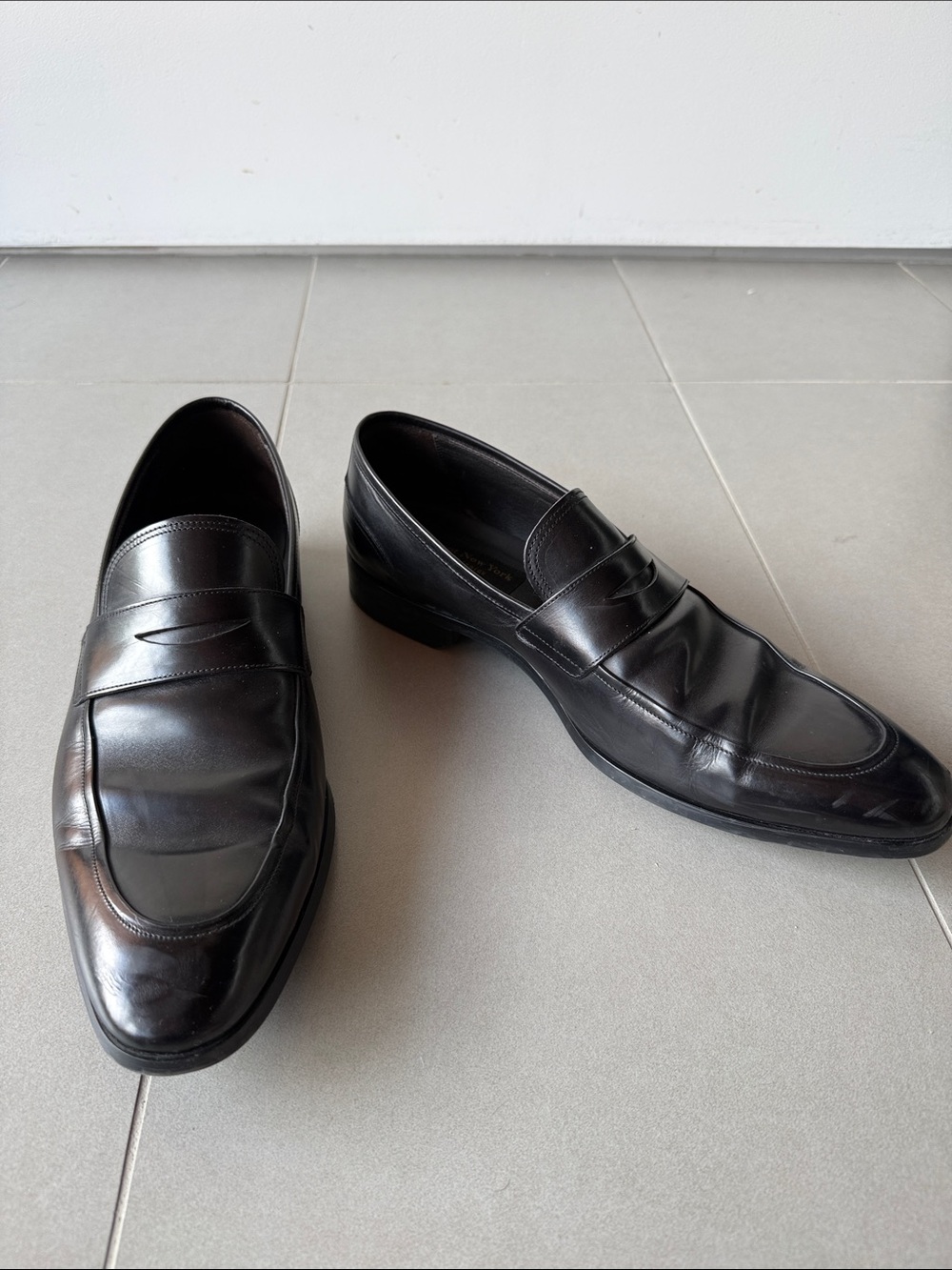 To Boot Black Leather Penny Loafers with Classic Strap - Picture 6 of 8